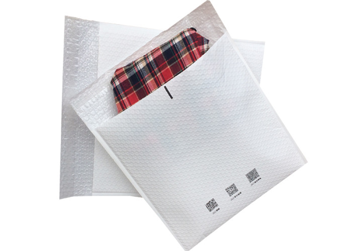 Tear Resistant White Clothing Plastic Bubble Bag For E - Commerce Packaging for sale