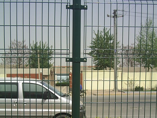 Buy cheap Galvanized &amp; epoxy coated Wire mesh fence product