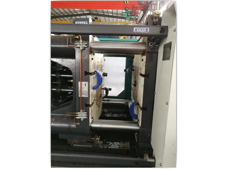 Buy cheap Bakelite Handle Plastic Injection Molding Machine With All Auxiliary Equipments from wholesalers