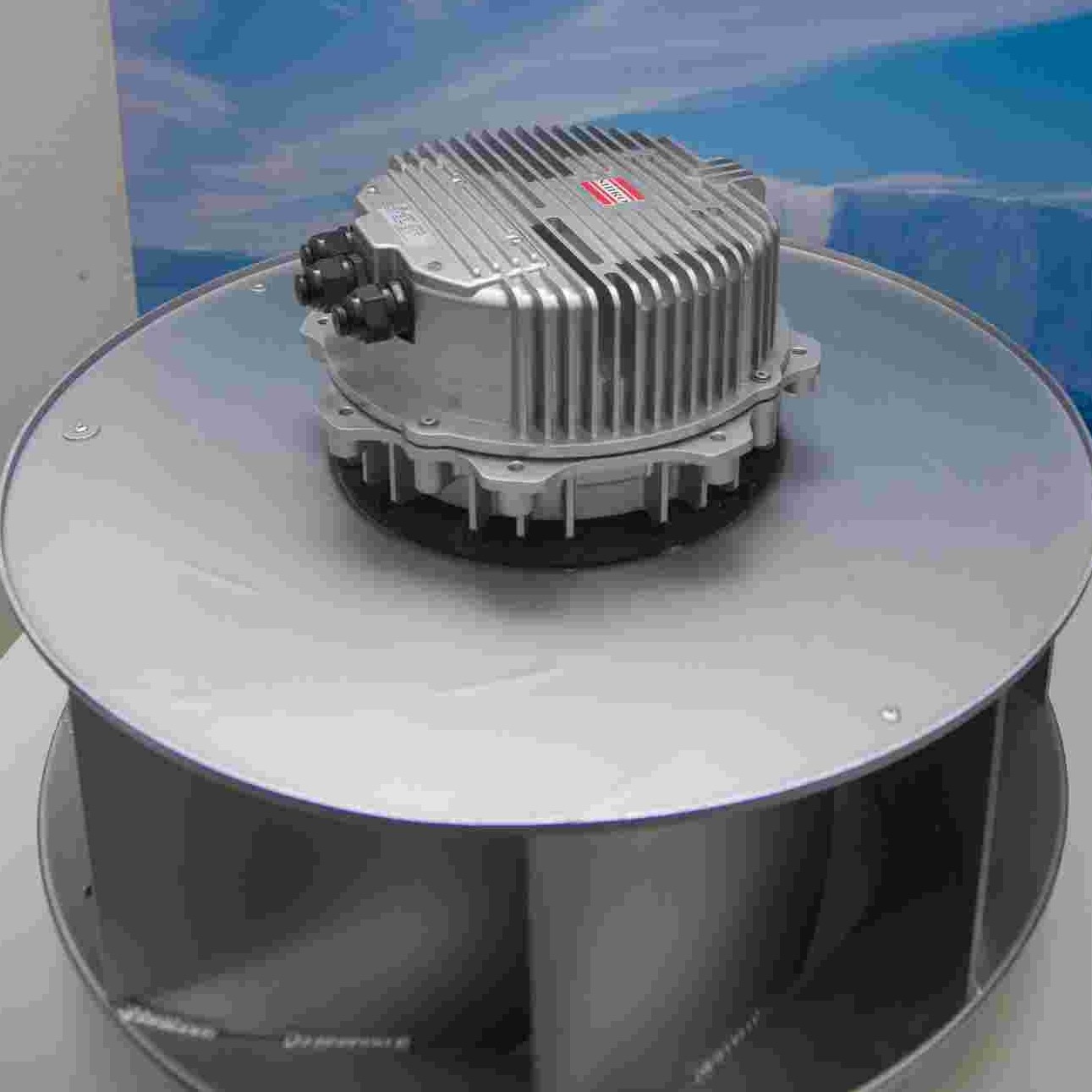 Buy cheap Blade 400mm EC Centrifugal Fan Three Phase IP55 Cooling Ventilation Fan product