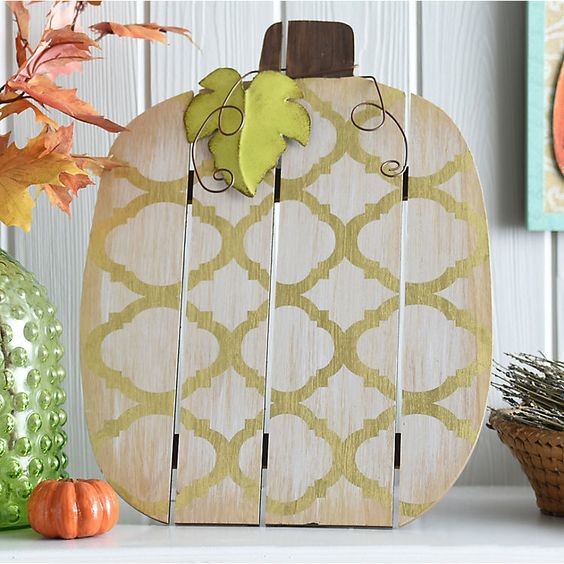 Buy cheap Pumpkin Shape Thanksgiving Wooden Plank Plaque , MDF Wood Plank Wall Art product