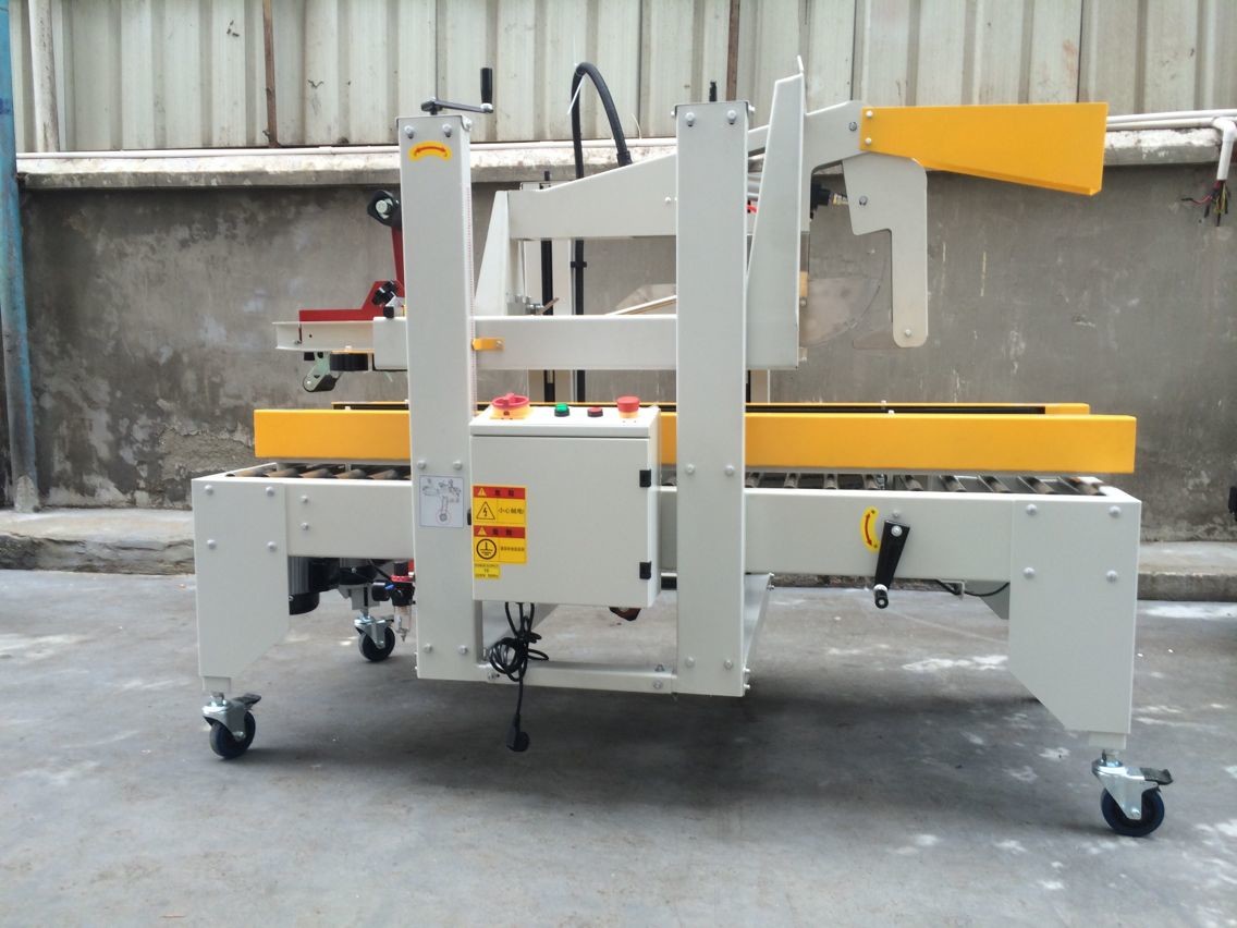 Buy cheap 400W Automatic Case Packer Machine 20ctns / Min With Sealing Function from wholesalers
