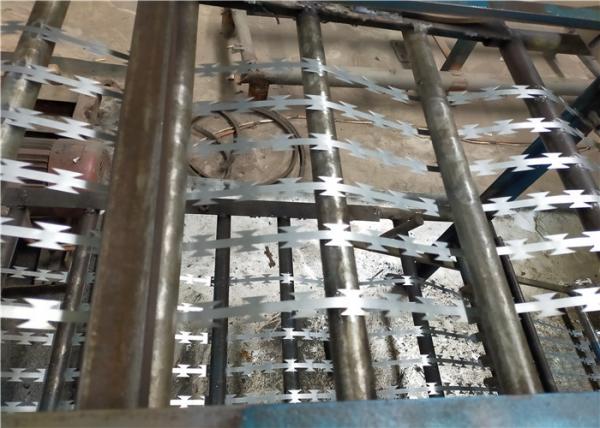 Quality Blade Galvanized Barbed Wire Concertina Mesh Lashings In Coastal Areas for sale