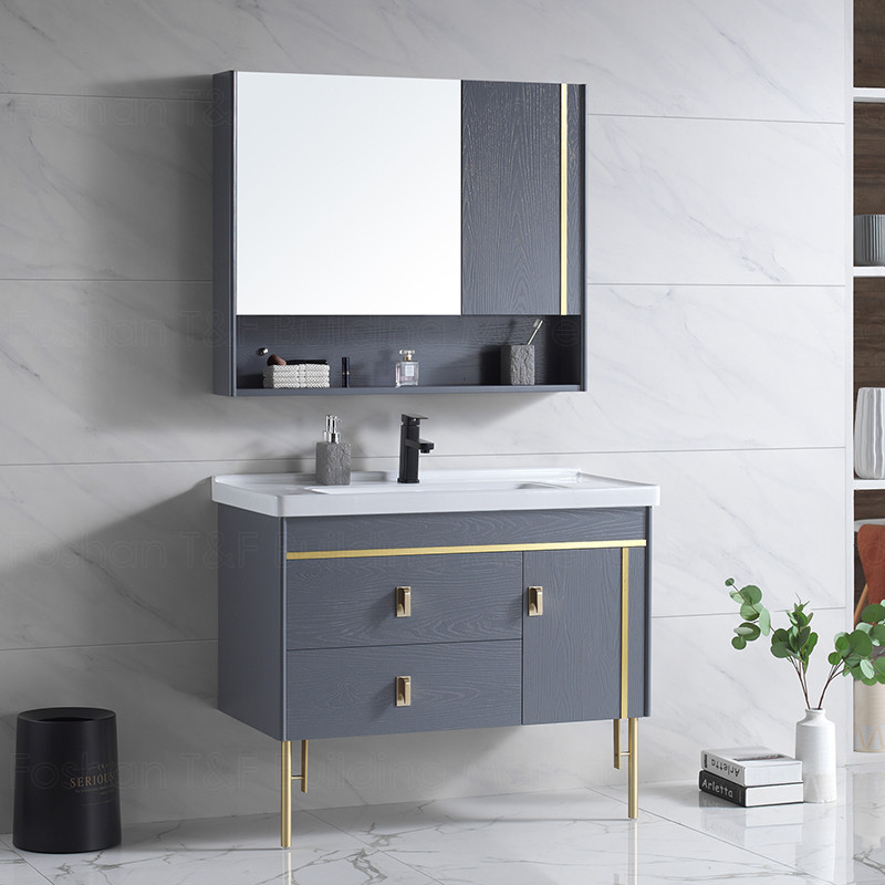 Buy cheap Solid Wood Floor Mount Bathroom Vanities With HD Silver Mirror from wholesalers