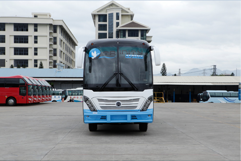 Buy cheap 51 Seats Used Coach Bus DongFeng Cummins Engine With Superior Motor from wholesalers