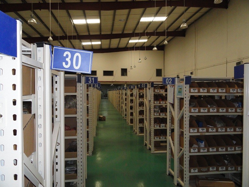 Buy cheap 150kg industrial high density racks , closed / open type steel shelving units from wholesalers