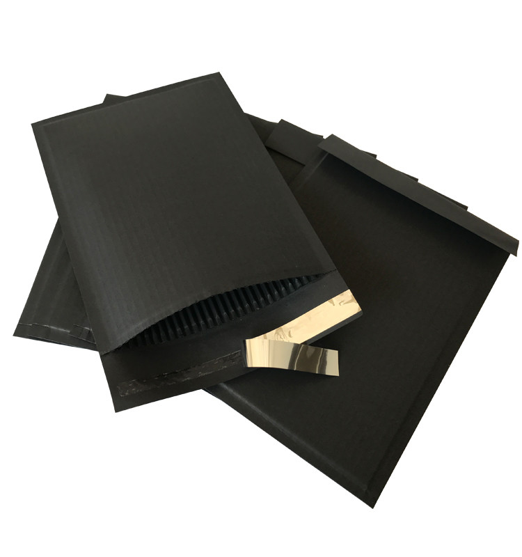 Black Rigid Cardboard Envelopes Kraft Cover Corrugated Paper Padded Hot Melt for sale