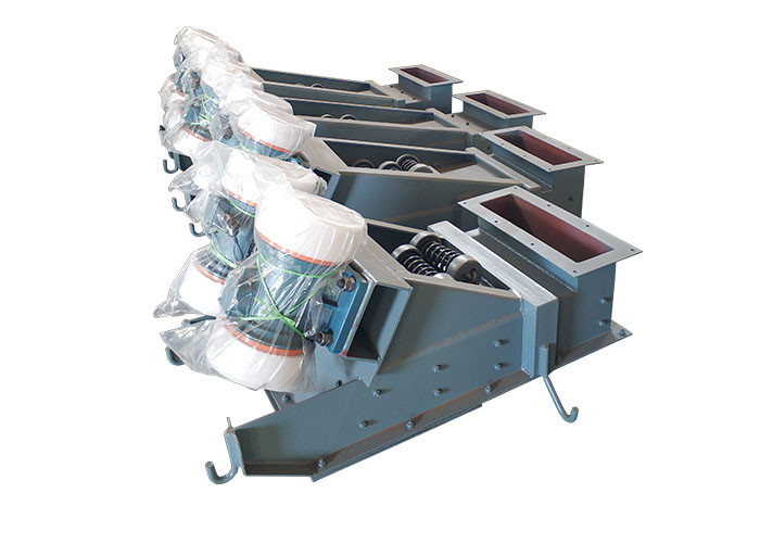 Buy cheap Full Enclosed Electric Vibrating Feeder Conveying Equipment from wholesalers
