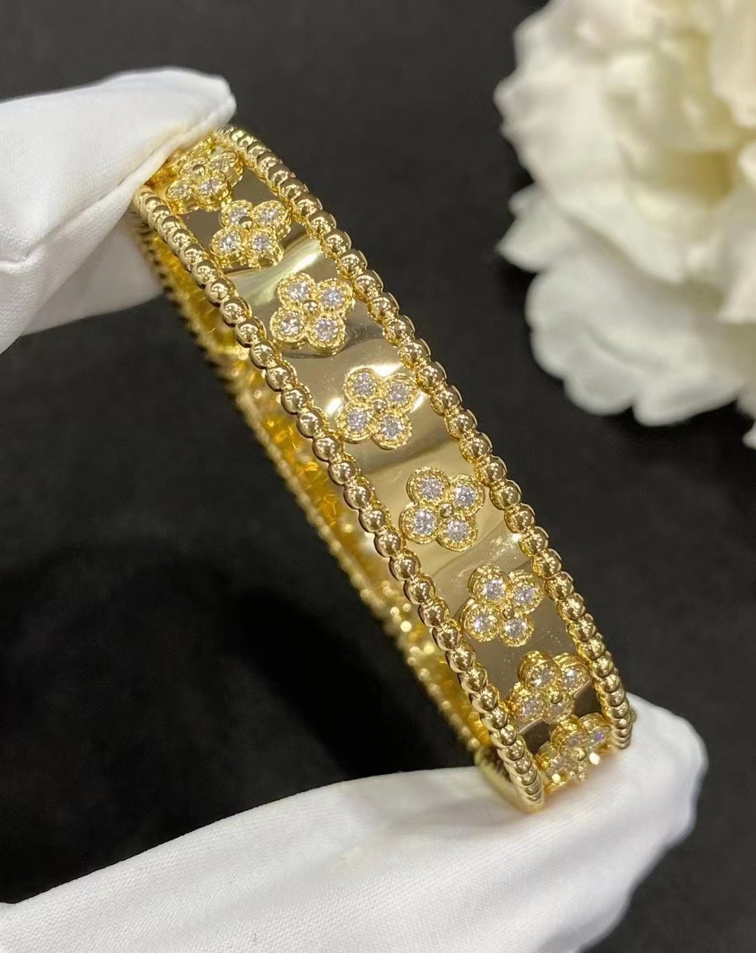 Buy cheap Luxury Brand VCA Perlee Clover Bracelet 18K Yellow Gold Diamond Bracelet product