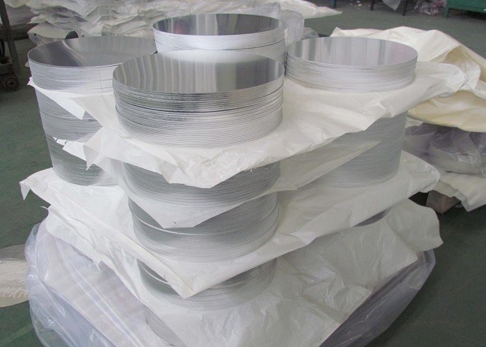 Buy cheap Hot Rolled 1100 Grade Aluminum Circle Blanks Spinning For Lighting Decoration product