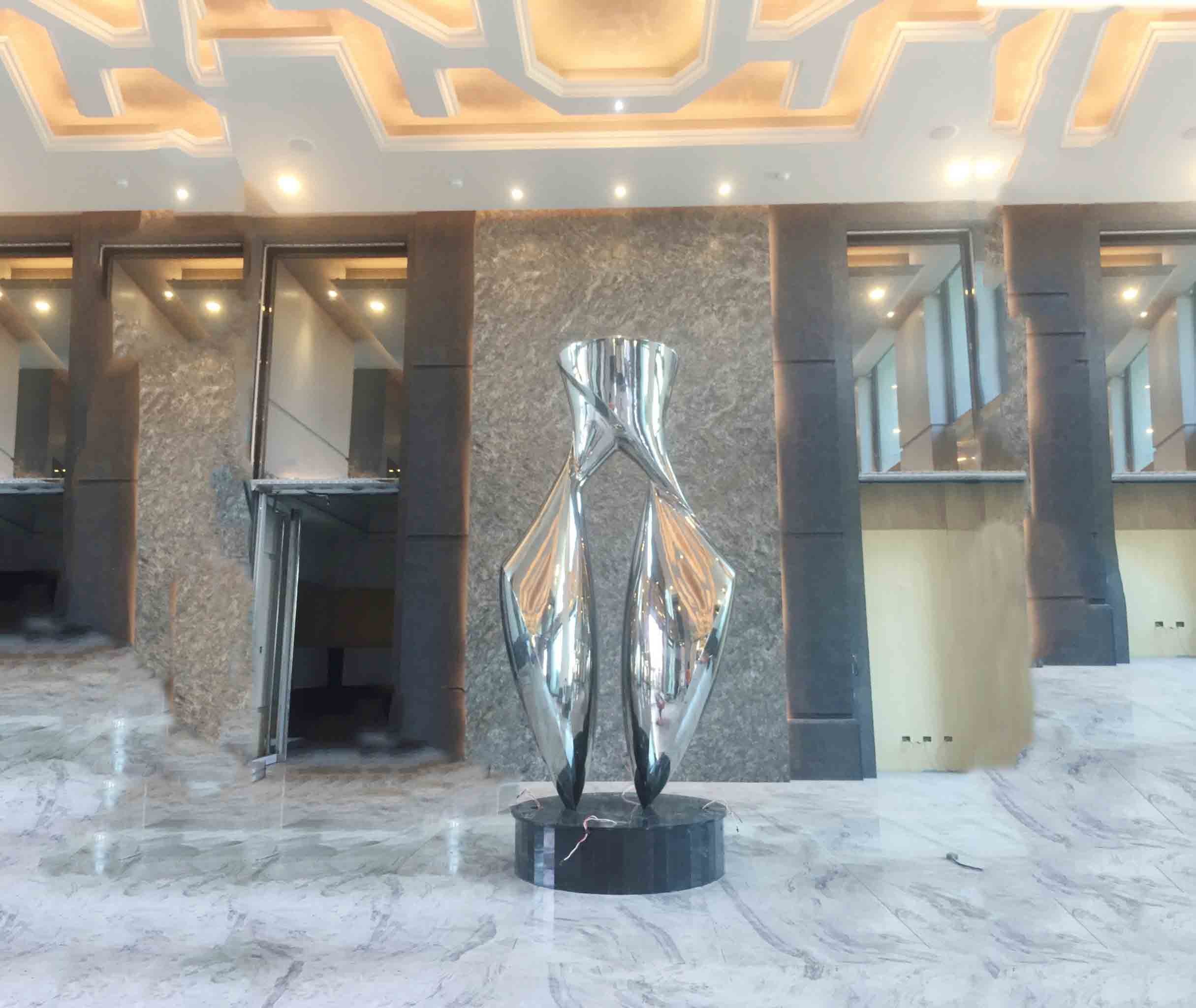 Buy cheap ODM / OEM Modern Abstract Sculpture Polished For Indoor Amazing Decoration product