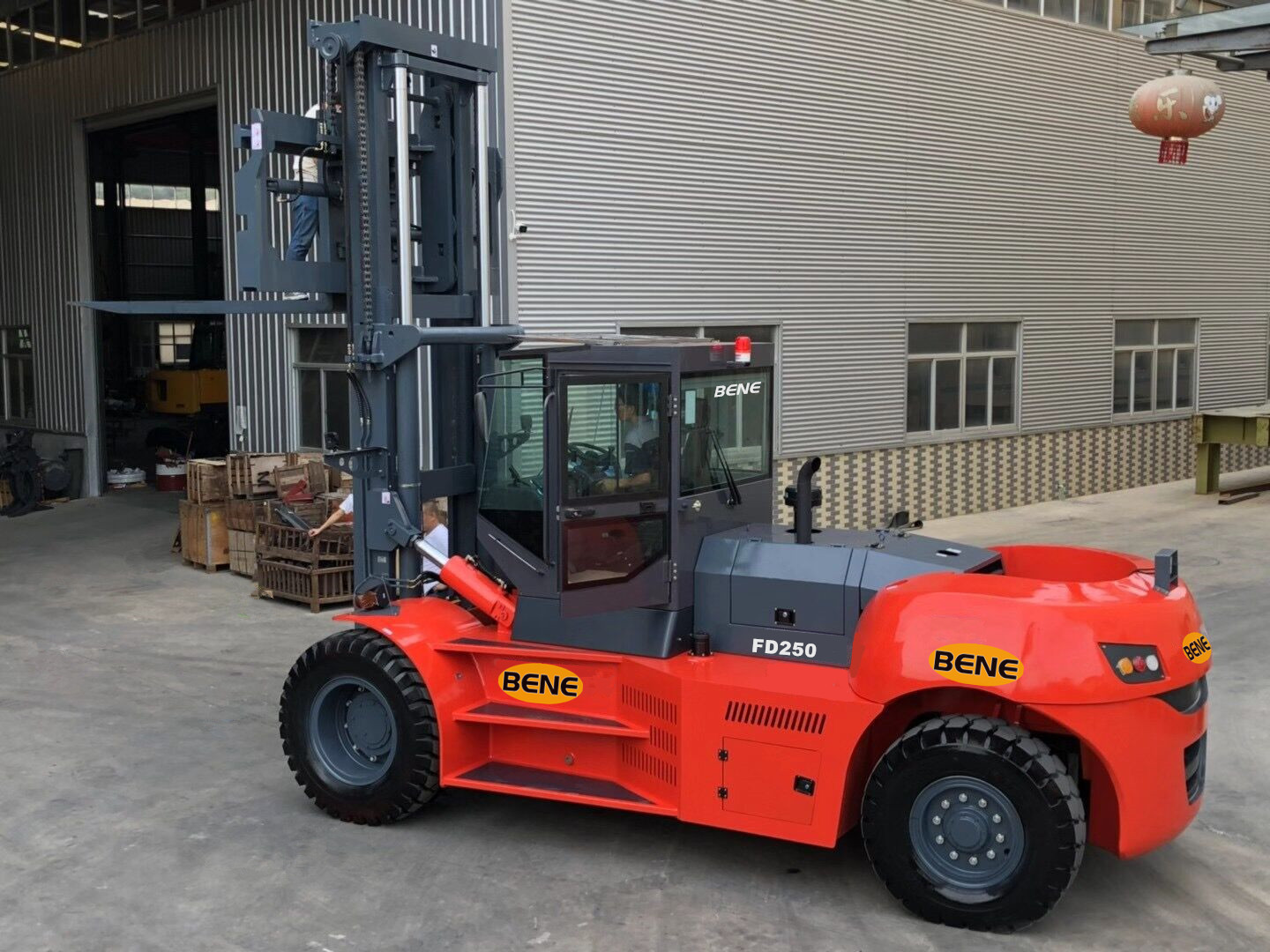 Buy cheap 25 tons heavy diesel forklift factory 25tons to 28ton/30tons container reach stacker with Cummins engine product