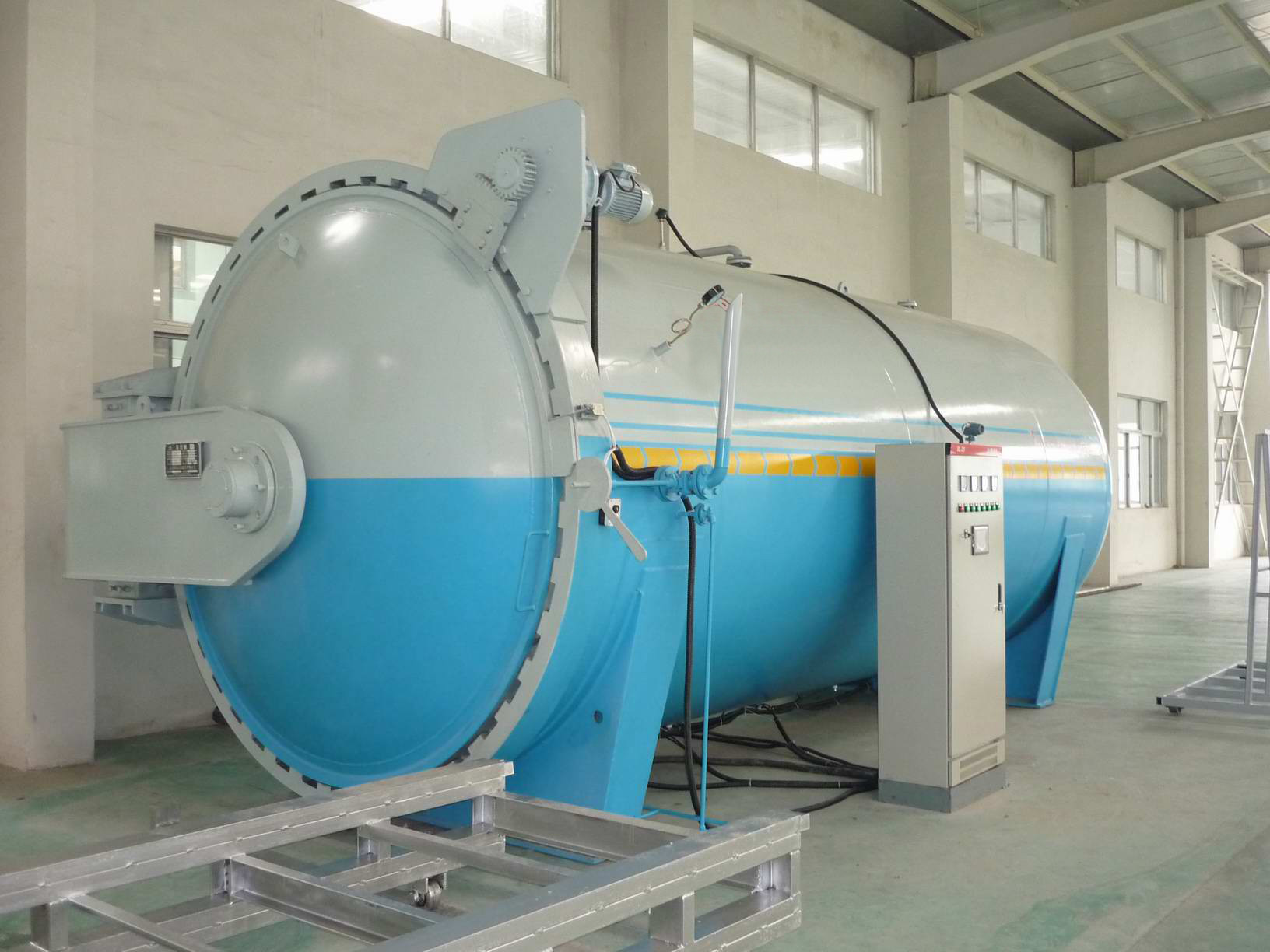 Buy cheap Pressure Defense Industrial Autoclave Machine Φ2.5m With Safety Interlock product