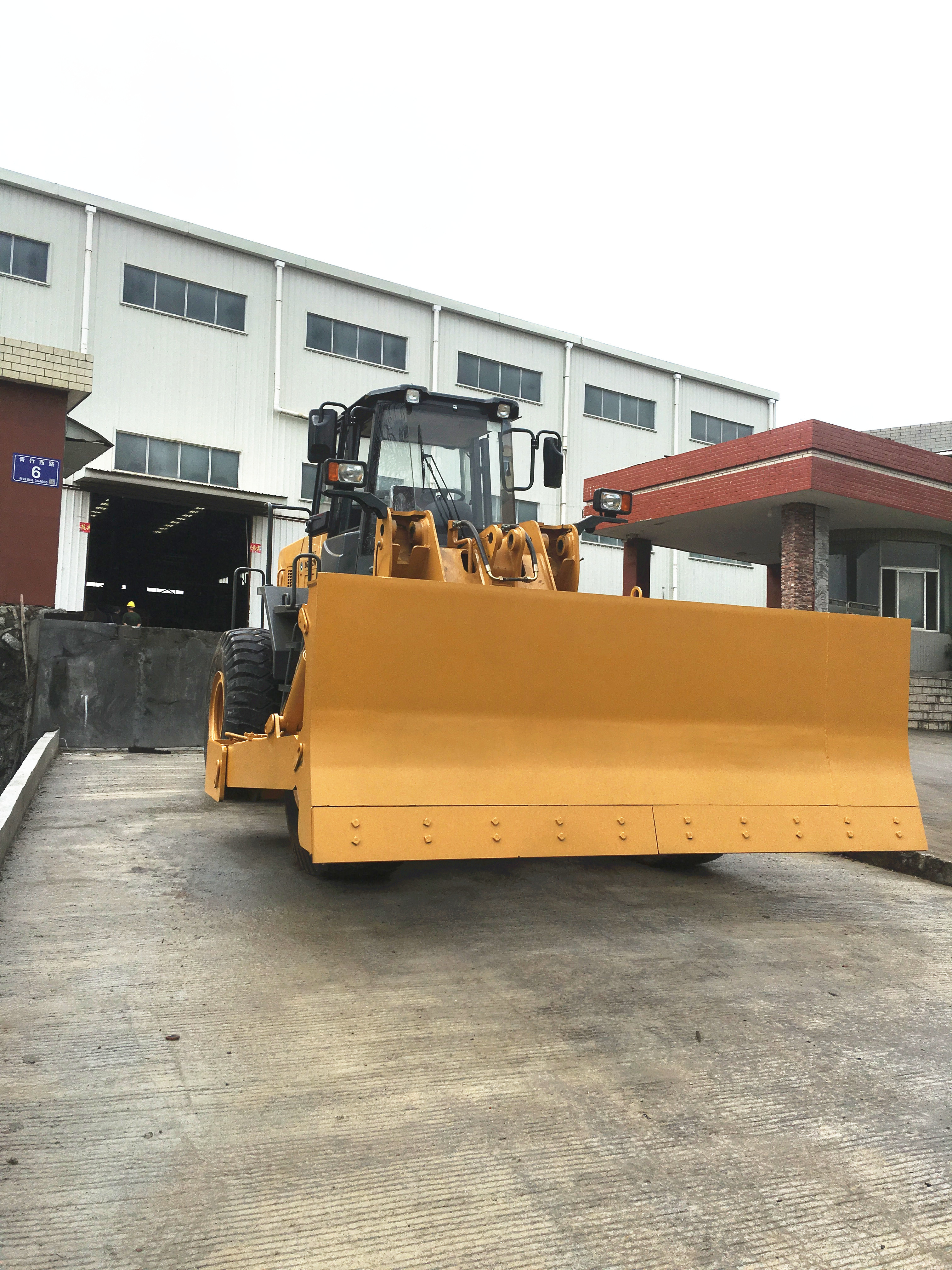 Buy cheap LONKING LG862 wheel bulldozer with 240hp engine power for sale product