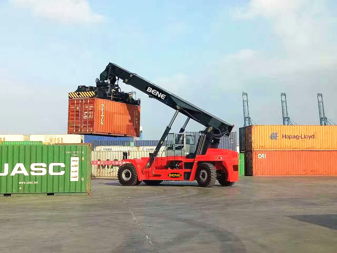 Buy cheap Chinese 45 ton container reach stacker manufacturer with DANA transmission product