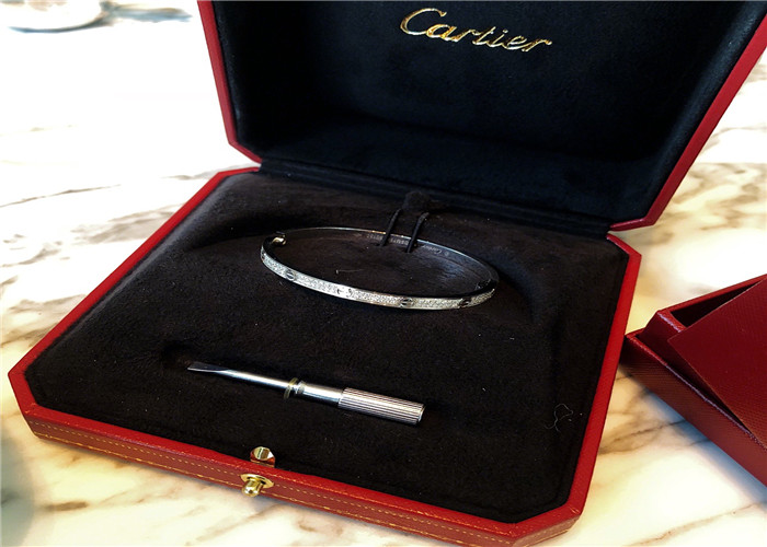 Buy cheap Unisex 18K Gold Diamond Jewelry , Cartier Love Bracelet Diamond Paved product