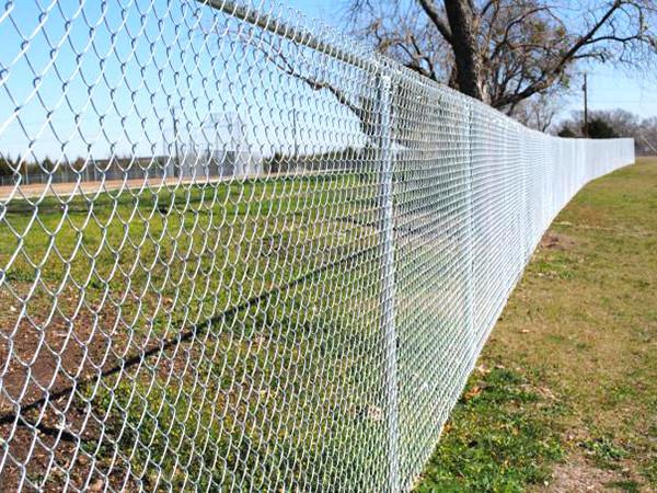 Buy cheap 6ft pvc coated various color chain link fence roll for breeding of animals from wholesalers