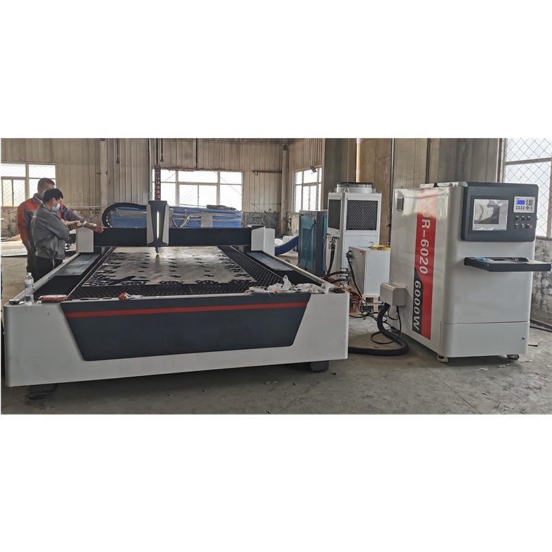Long Service Life Metal Tube Laser Cutting Machine 3000*1500mm Cutting Area Industrial Laser Cutter