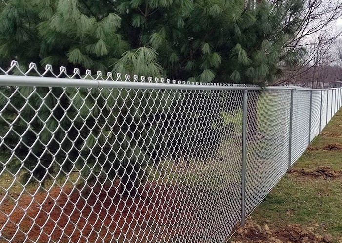 Buy cheap Residential Knuckle Twist Chain Link Fence 11.5 Gauge 6ft Chain Link Fence Fabric from wholesalers