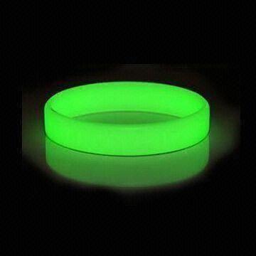 Buy cheap Glow-in-Dark Silicone Bracelet, Glowing Bands, Customized Shapes and Logo are Welcome product