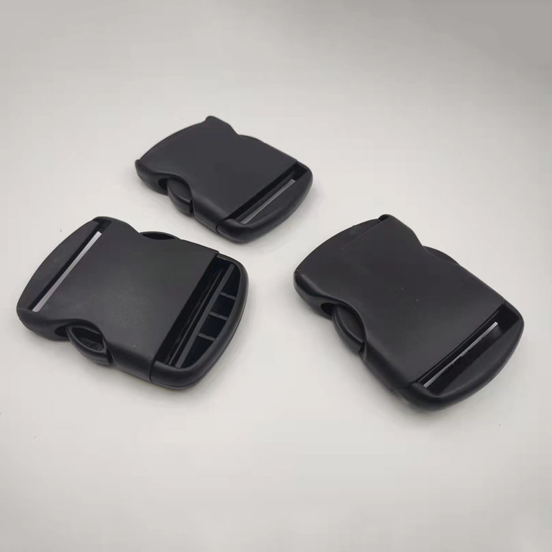 Buy cheap ODM Handbag 30mm Side Release Buckle Shoe Interlock Magnetic Belt Buckle from wholesalers