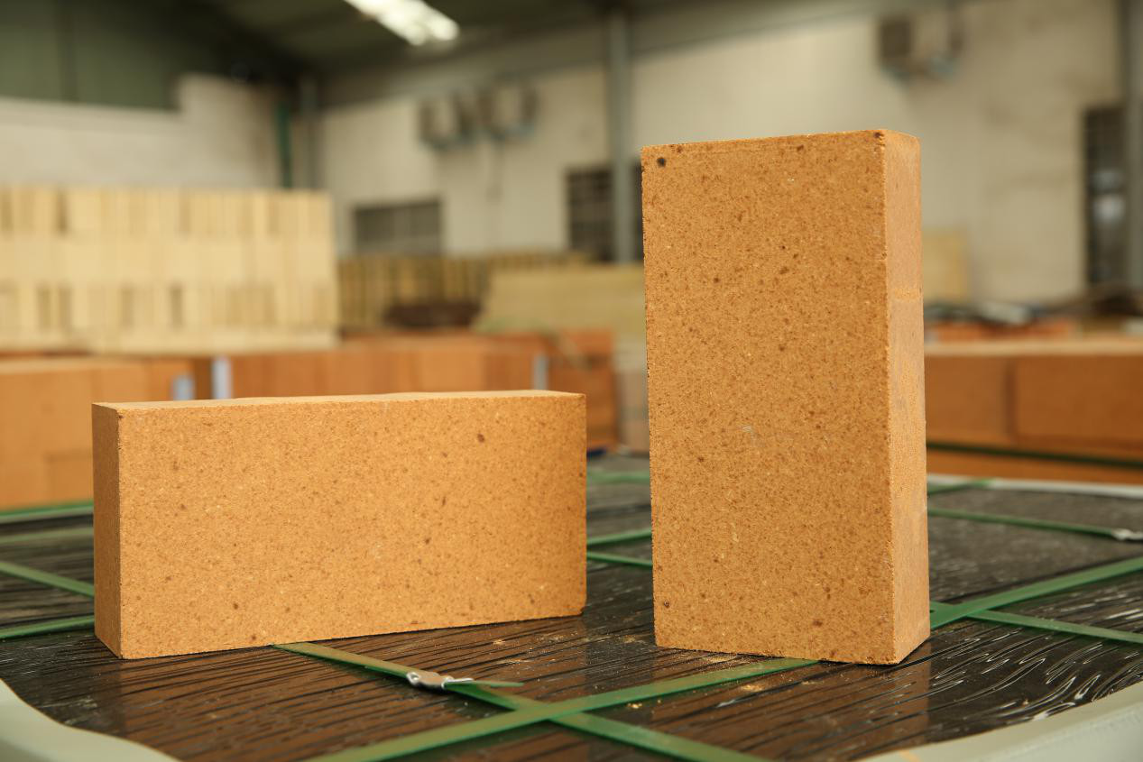 Buy cheap Heat Resistance Alumina Fire Brick / Fire Resistant Bricks 65% Al2o3 from wholesalers