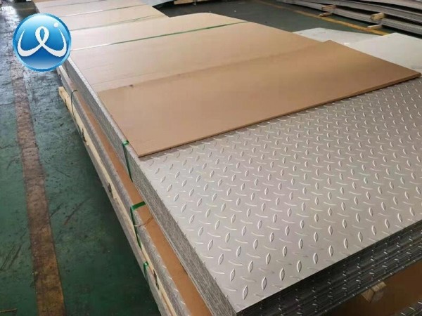Buy cheap AISI Embossed Stainless Steel Diamond Plate Sheets / SS 304 Chequered Plate from wholesalers