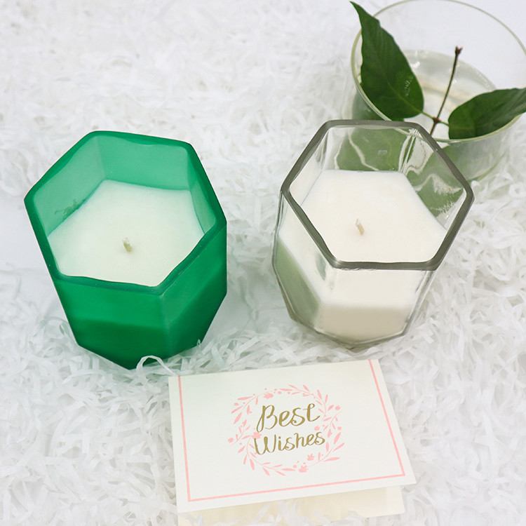 Aroma Home Soy Wax Scented Candle With Customized Hexagon Candle Jar For Home Decoration
