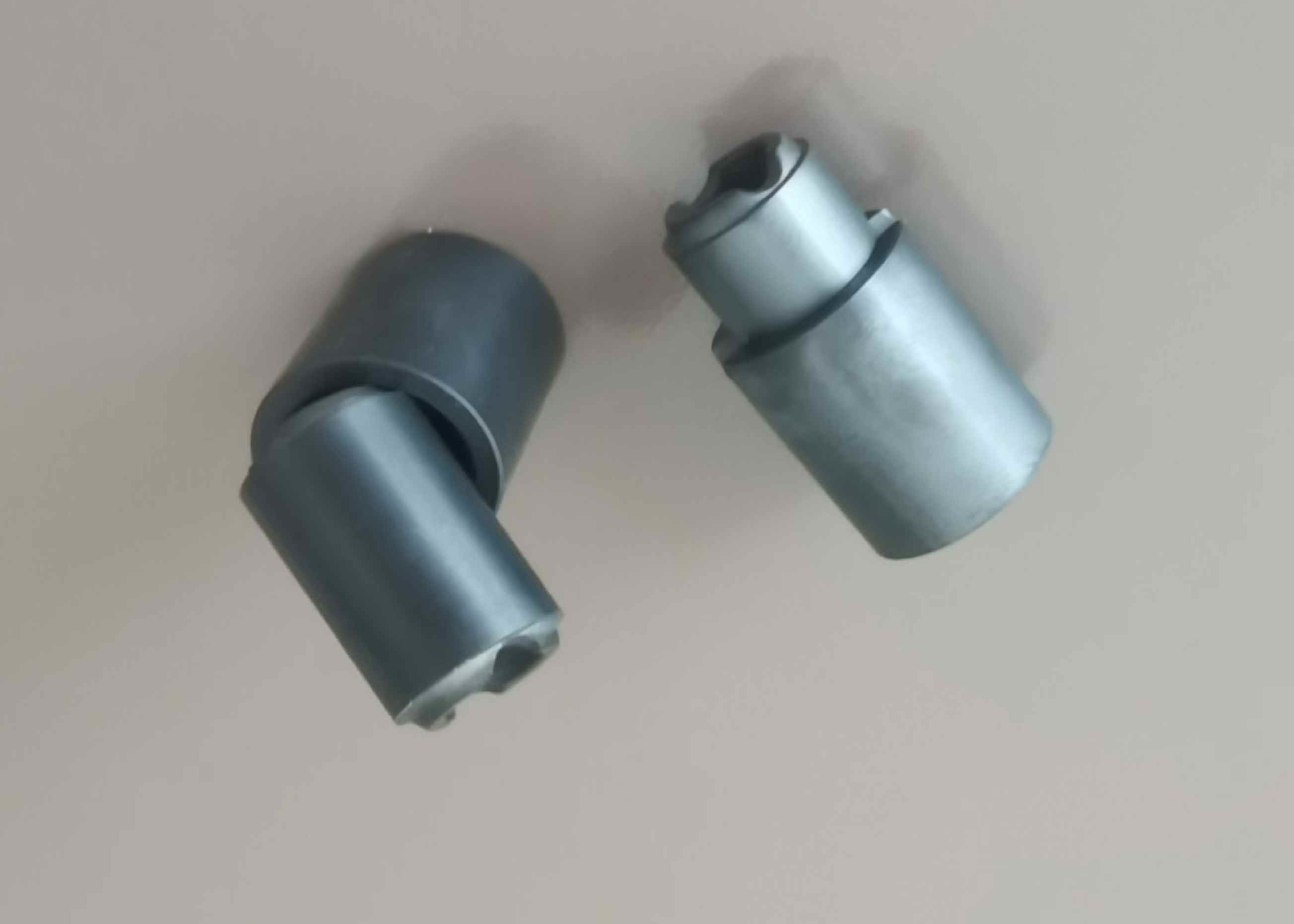 Buy cheap 3.2 G/Cm3 Silicon Nitride Ceramics 20 W/M.K 7 MPa Fracture Toughness from wholesalers