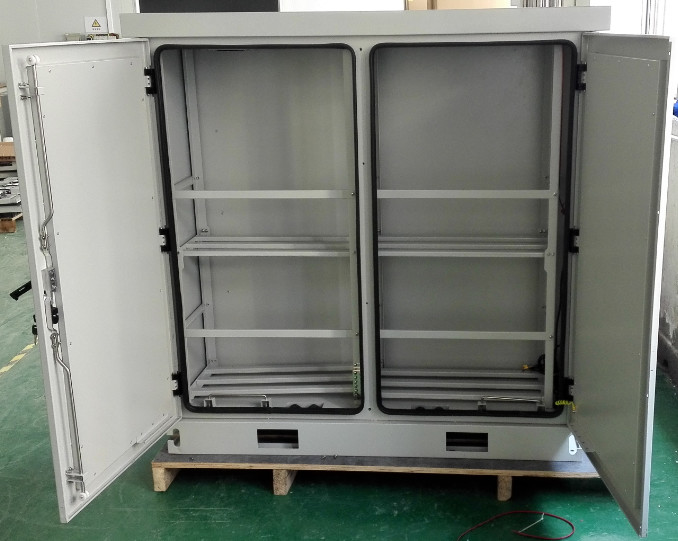 Buy cheap SU304 Temperature Control Outdoor Stainless Steel Cabinets Anti smoke Anti corrosion Powder Coating from wholesalers