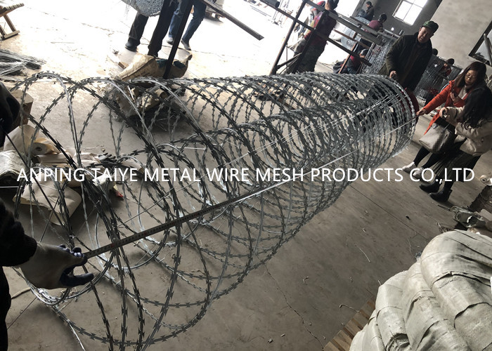 Buy cheap Galvanized Mobile Security Barrier Concertina Double Circles Razor Wire Fence product