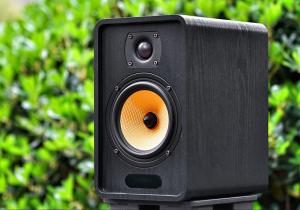 Buy cheap Home Karaoke Wireless Bluetooth QE520 2.0 Hifi Speaker Box With CE product