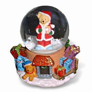 Buy cheap Polyresin X-mas Snow Globe Decoration with Polyresin Base and Glass Globe from wholesalers