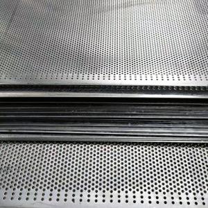 China Cold Rolled 304 SS Perforated Panel Lightweight Rust Proof Adjustable For Enhanced Airflow on sale