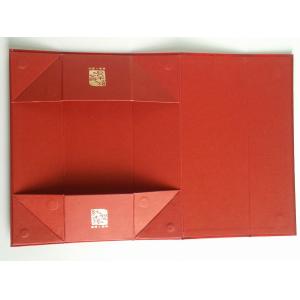 Embossing Elegant Cigar Gift Boxes Foldable Coated Paper with red