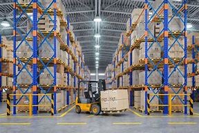 Buy cheap Tire Metal Warehouse Storage Racks Cantilever Pallet Racking Systems from wholesalers