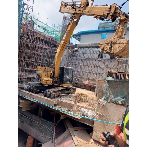 Quality High Precision CAT320 Excavator Three-Stage Telescopic Arm BS900E For Deep Pit Engineering for sale