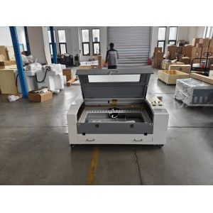 2025 New Design High Efficiency 6090 CO2 Laser Cutting Machine for Cloth &