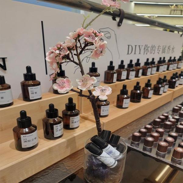 Light Yellow Refreshing Fresh Peach Flavor Fragrance Oil for Toothpaste 3