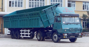 Buy cheap Drive Model 8X4 SINOTRUK 336 hp Tipper Truck / Dump Truck With HYVA Hdraulic Lifting System from wholesalers