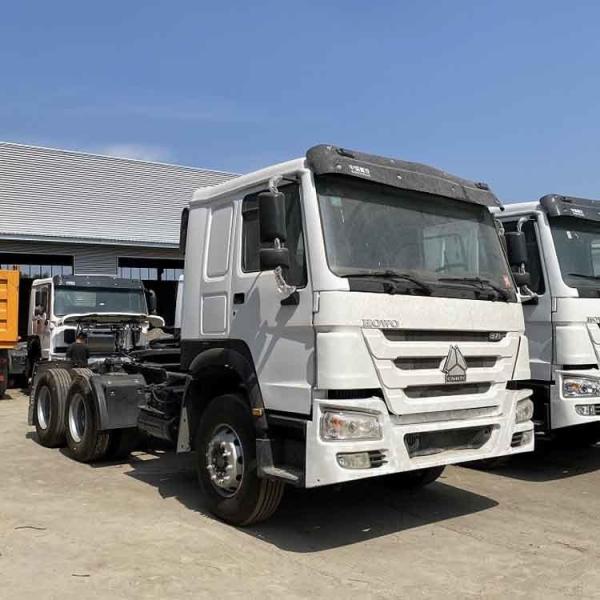 Quality WD615.47 Engine Used Sinotruk Howo Tractor Truck 6x4 with Automatic Air Conditioning for sale