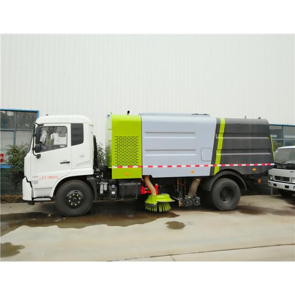 CCC Special Purpose Truck , 4x2 Multifunctional Cleaning Strong Power Road