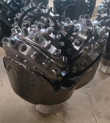 14 3 / 4 Iadc517 Api Steel Tooth Tricone Bit Hard Rock Open Or Sealed Bearing