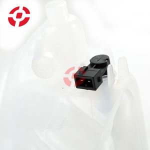 C2D36671 Auto Cooling Systems Engine Radiator Cooling Pot Coolant Expansion