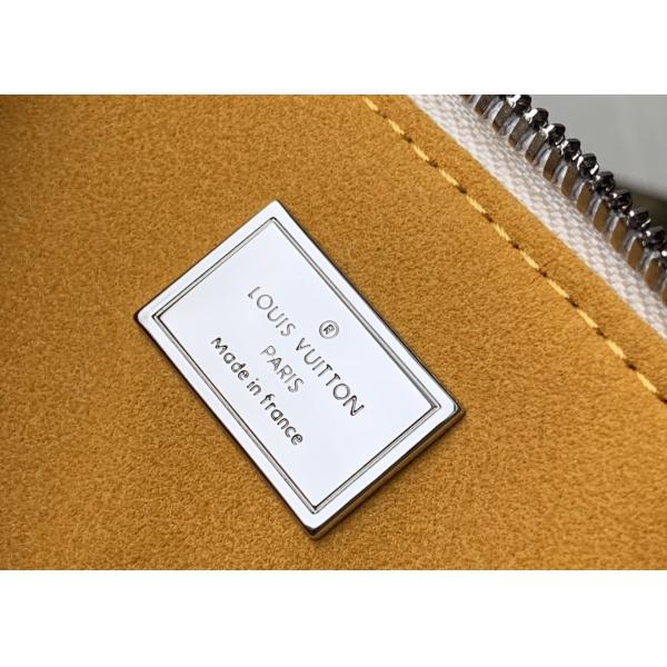 Cute Assorted Colors Leather Womens Luxury Handbag Shell Shape