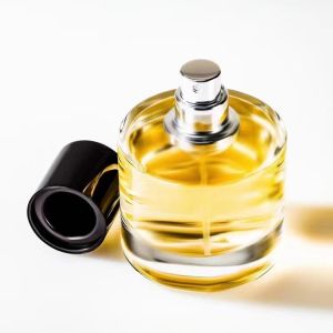 Buy cheap 30 50ml Spray Perfume Bottle Buckle Thick Bottom Transparent Glass from wholesalers