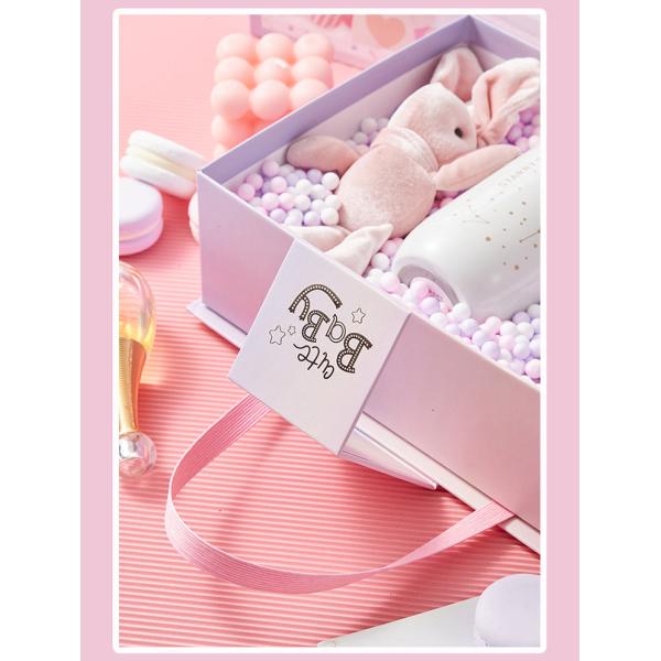 Customized Large Square Magnetic Cardboard Gift Boxes 157gsm With Handle