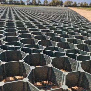 China Virgin HDPE Green Permeable Plastic Grass Pavers Gravel Path Stabilizer on sale