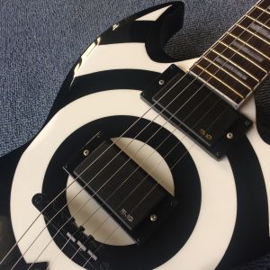 High-quality custom V style electric guitar rosewood fingerboard