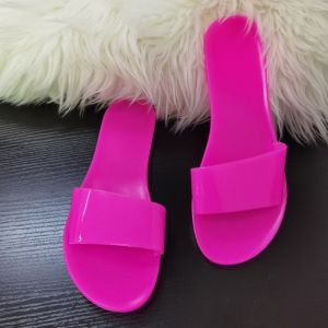 Buy cheap Flat Heel EVA Female Jelly Slippers ODM Acceptable from wholesalers
